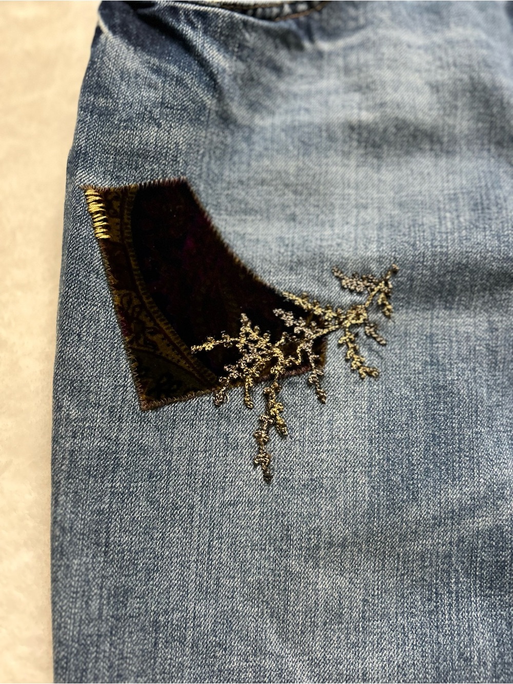 Ralph Lauren Women’s Patchwork Slight Flare Jeans Embroidered Appliqué Size 10 - Picture 5 of 15